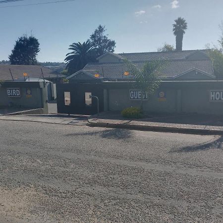 Wise Bird Guest House Roodepoort Bagian luar foto