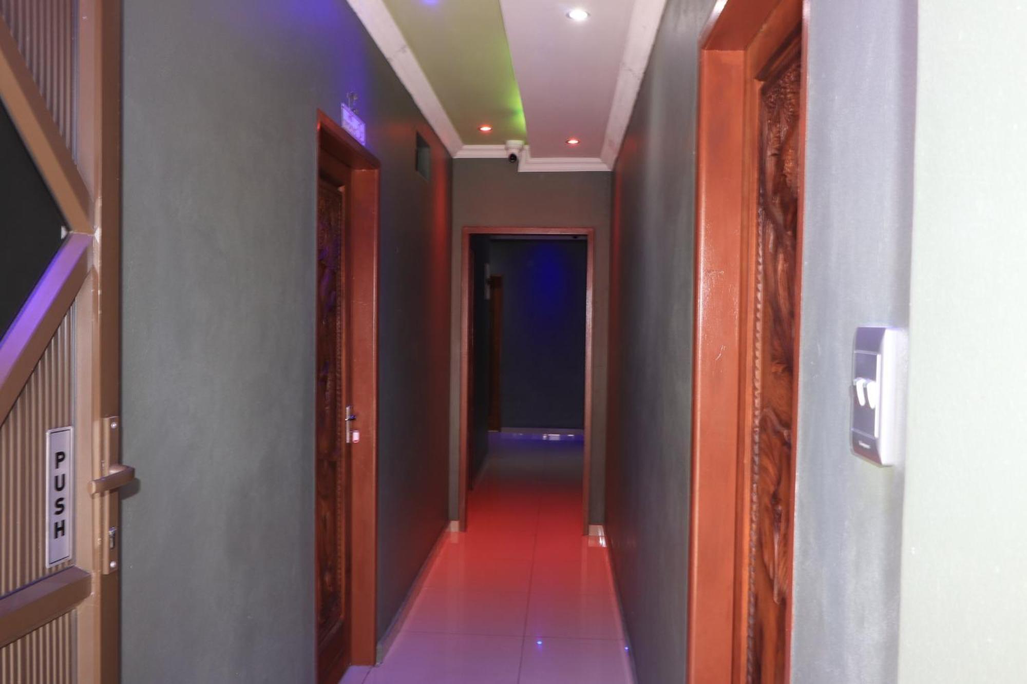 Wise Bird Guest House Roodepoort Bagian luar foto