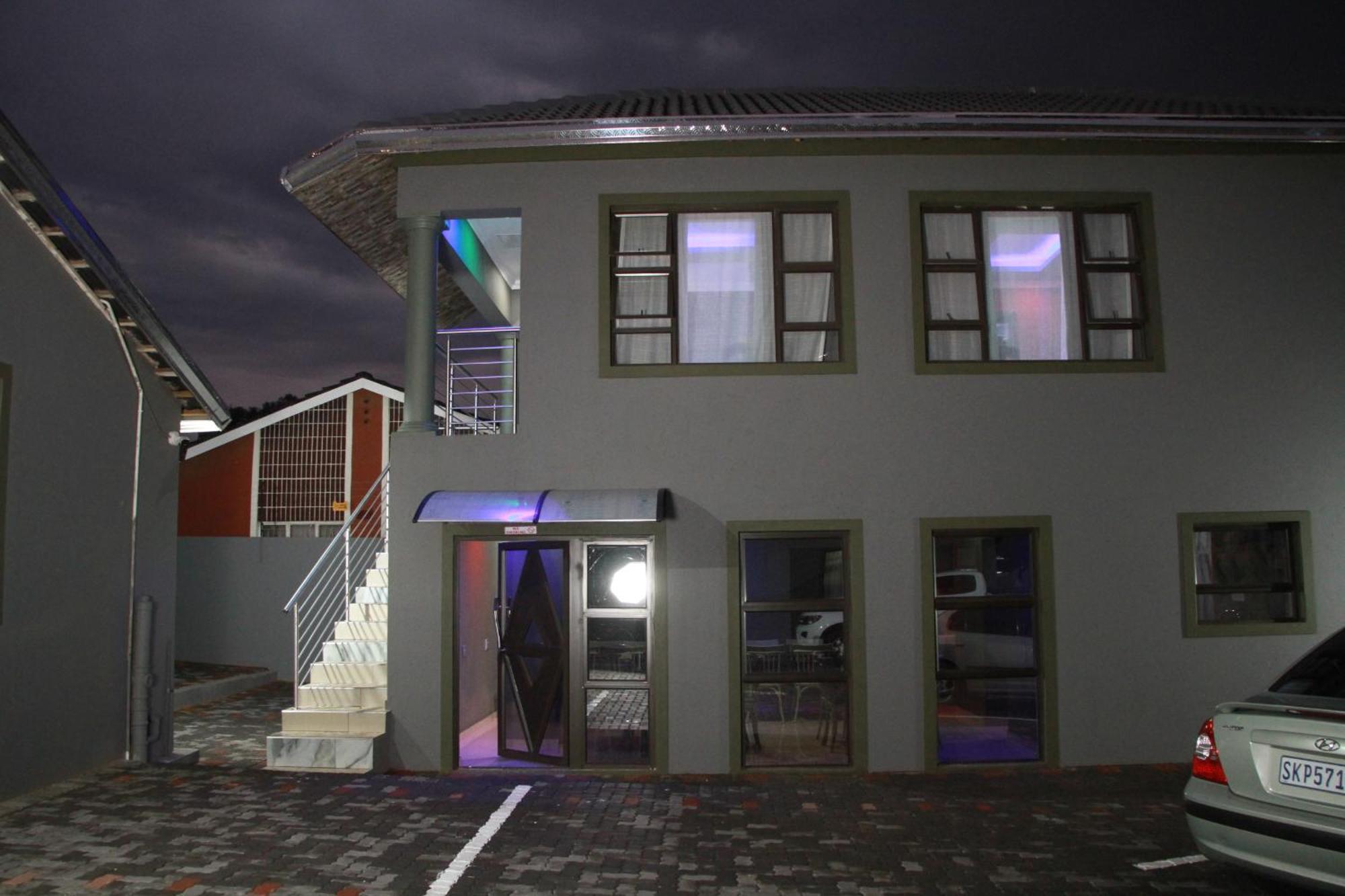 Wise Bird Guest House Roodepoort Bagian luar foto